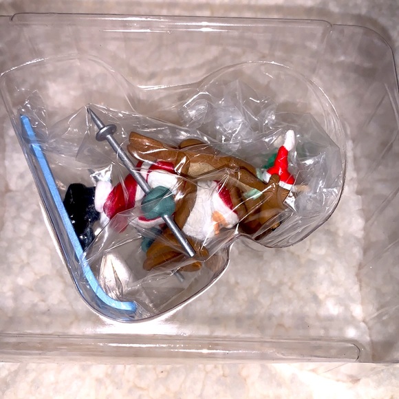 Hallmark Keepsake Ornament 1998 - Picture 5 of 8